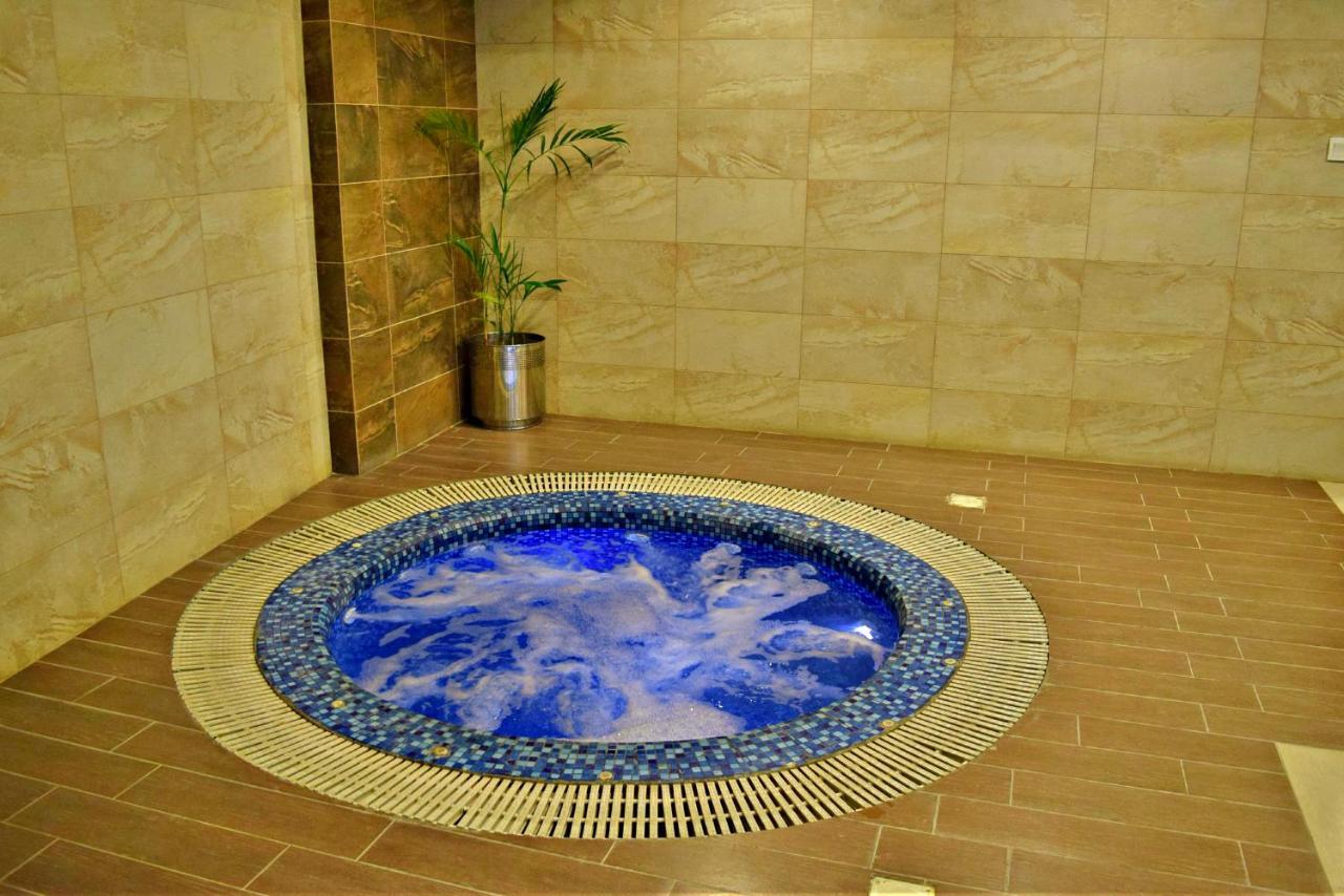 Centaurus Hotel Suites Islamabad Exterior photo